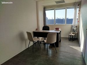 Bureau en centre de santé