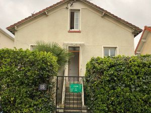 Maison individuelle avec jardin