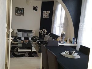 Maison quartier Jeanne d'Arc avec jardin et garage fermé