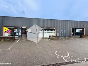 Local commercial 383 m² Cavignac