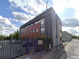 Bureaux 71 m²