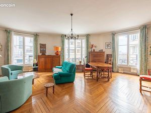 Appartement 5 pièces 181 m²