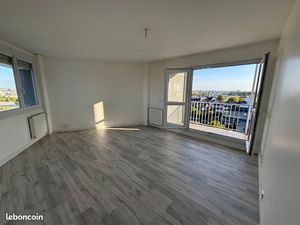 Beau T3 - 64m2 - quartier St Jacques - Nantes avec balcon parking cave
