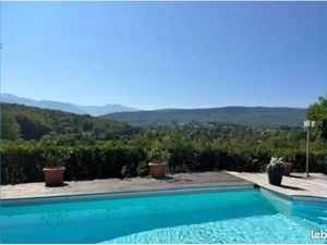 Maison plain pied piscine avec vue imprenable sur les Pyrénées