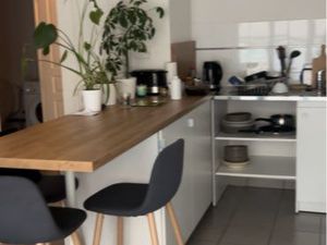 Location meublée studio 35m2 Lyon 8 - parking balcon