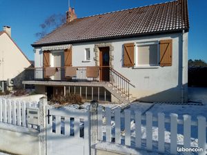 Maison sur sous sol proche centre bourg
