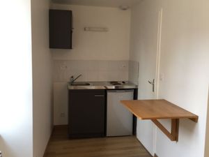 Studio 1 pièce 13 m²