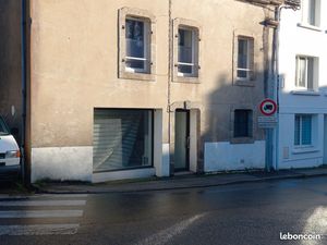 Local commercial centre Pont Aven