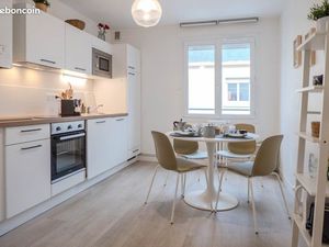 Loue superbe appartement. 51m2  entièrement meublé et équipé  rénovation récente et de qua