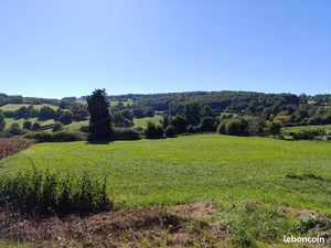 Terrain 1 247 m² Auzas