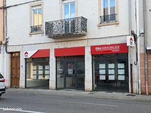 Local commercial 60m2 axe passant bourgoin