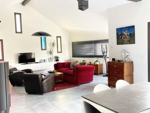 Bien de 180m2 à Divonne les bains