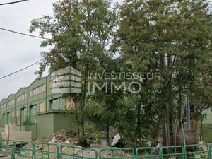 Local d'activité 3 990 m²