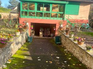 Maison individuelle en bordure de forêt