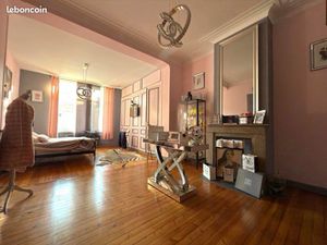 Calais hyper centre- Théâtre