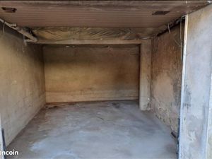 Garage fermé à Longuyon