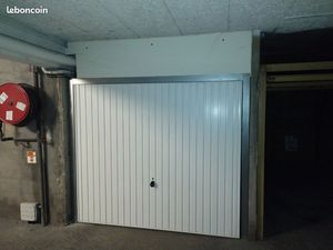 Loue garage sécurisé centre Draguignan
