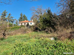 Terrain 1748 m² ARTHES