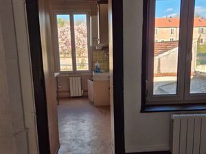 Appartement T3 1er étage à rénover Seyssel