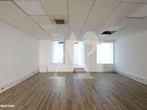 Local 90 m² BORDEAUX