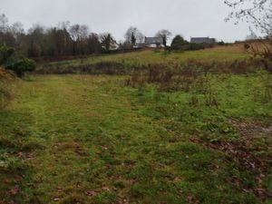 Terrain constructible au coeur du bourg