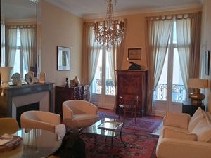 Secteur Saint Jean  bel appartement de 83 m carré  avec le charme de l'ancien