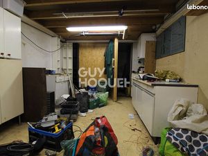Local 300 m² OZOUER LE VOULGIS