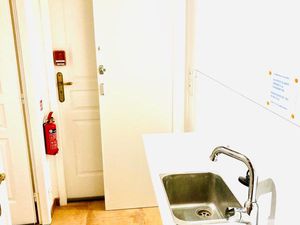 Local commercial ou professionnel type cabinet  bureaux ou atelier