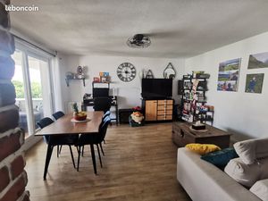 T3 62 55m² – dernier étage – balcon – parking – Bègles Mairie