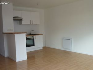 Location t2 - breal sous montfort