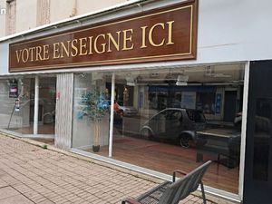 Rue Foch  Local Commercial de 110 m² – Belle Visibilité