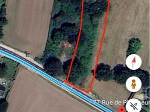 Terrain zone naturelle