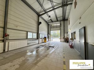 Local commercial 187 m²