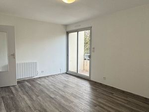 Studio d’exception — Balcon et accès jardin