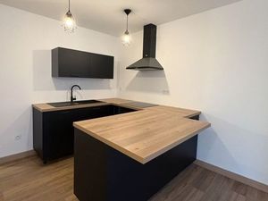 Superbe T2 meublé – Résidence standing avec piscine & salle de sport – Parking – Balcon 12