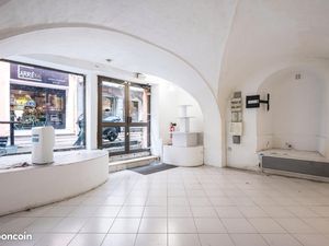 Local commercial 74 m²