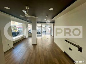 Local commercial 75 m²