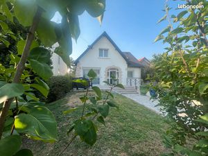 Maison 7 pièces 225 m2 avec piscine