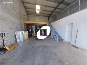 Local d'activité 185 m²