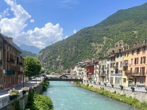 Local 171 m² Moûtiers