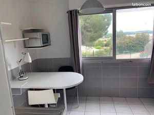 Studio 1 pièce 12 m²