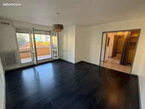 Agréable T2 au cœur de monplaisir