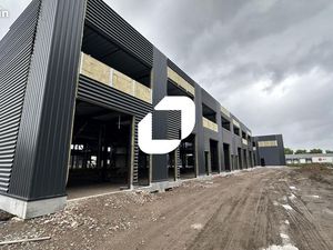 Local d'activité 228 m²