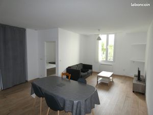 Loue T2 meublé 50 m2 proche de la place Jean-Jaurès