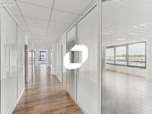 Bureau 419 m²
