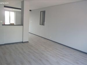 Appartement T2  60m²  proche centre ville  commerces et gare