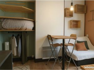 Studette meublée 12 m² – Paris 11e – Boulevard de Ménilmontant / Oberkampf