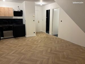 Appartement T2 bis. ÉQUEMAUVILLE (14600). Entièrement refait à neuf