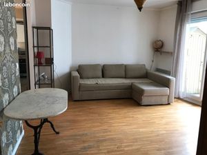 T2 confortable et au calme proche métro