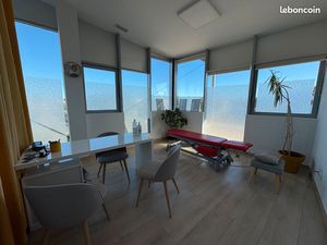 Bureau pour professionnel de santé